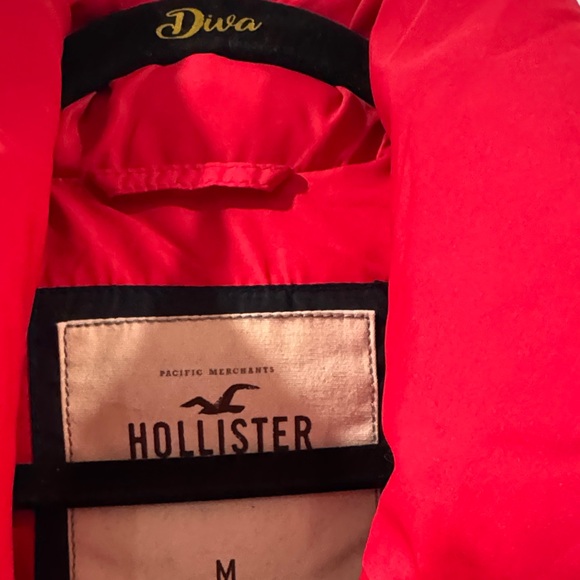 Hollister Bright Red Quilted Vest - Picture 2 of 2
